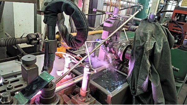 不銹鋼管酸洗鈍化，究竟有何奧秘？