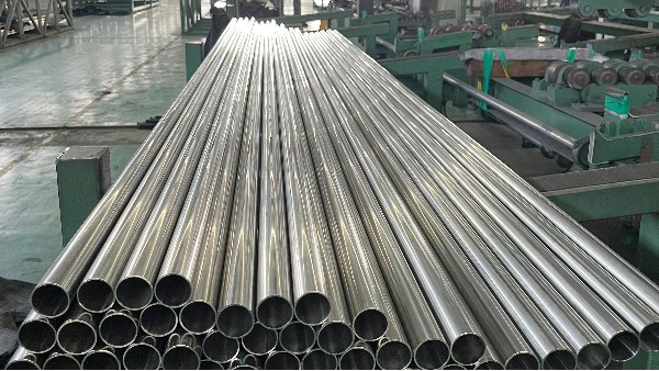 不銹鋼管材從家具管到汽車(chē)配件管的結(jié)構(gòu)美學(xué)